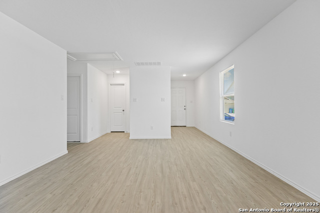 Image 7 of 25 For 8527 Astral Pl.