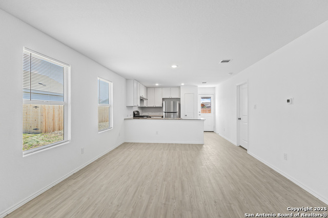 Image 9 of 25 For 8527 Astral Pl.