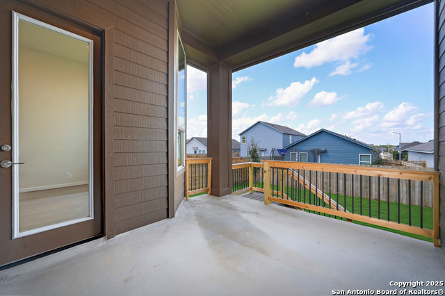 Listing photo id 6 for 10727 Saleh  