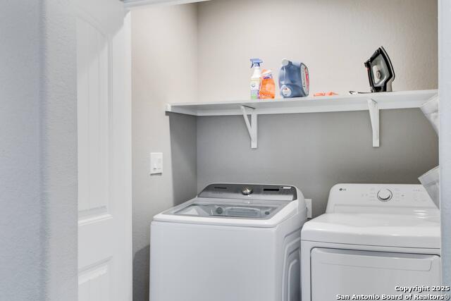 Listing photo id 16 for 1532 Hillcrest