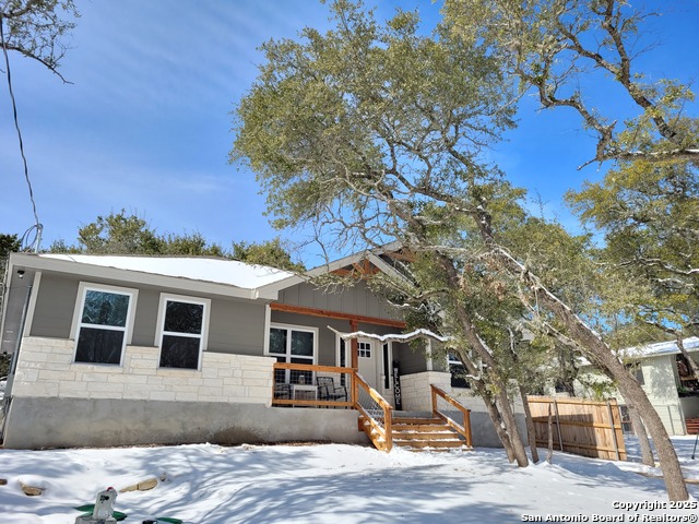 Listing photo id 31 for 1532 Hillcrest