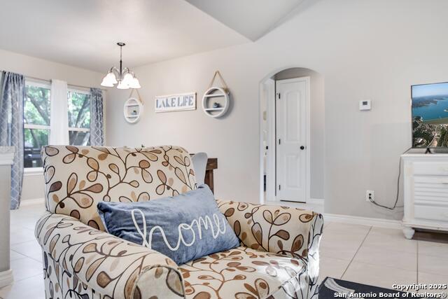 Listing photo id 4 for 1532 Hillcrest