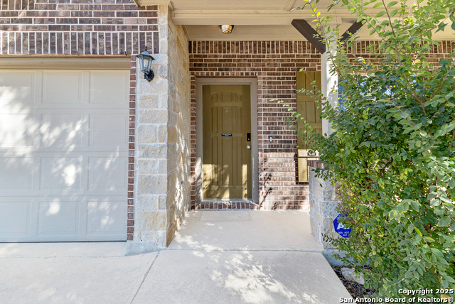 Image 2 of 26 For 642 Fort Concho