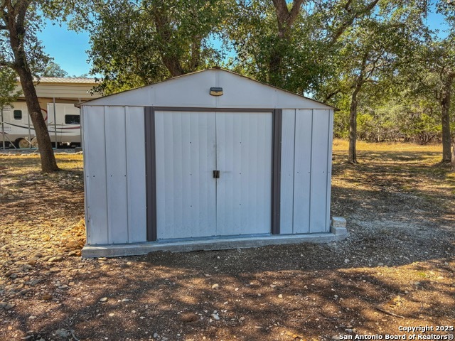 Image 11 of 13 For 724 Pr 1512  