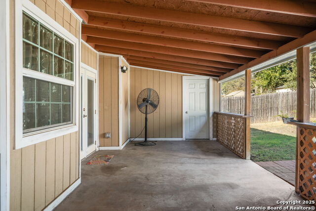 Image 29 of 32 For 15038 Old Creek Dr