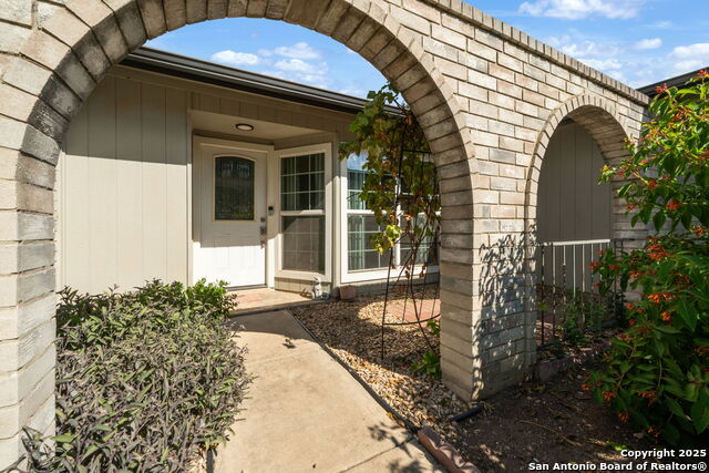 Image 3 of 32 For 15038 Old Creek Dr