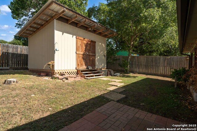 Image 31 of 32 For 15038 Old Creek Dr