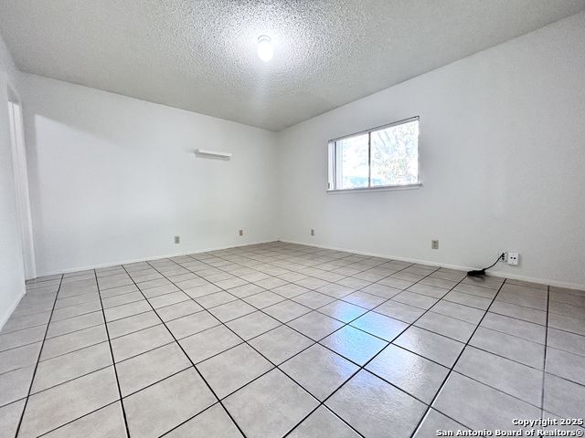 Image 8 of 15 For 7642 Alverstone Way