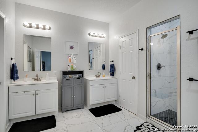 Image 11 of 21 For 25 Oak Plaza