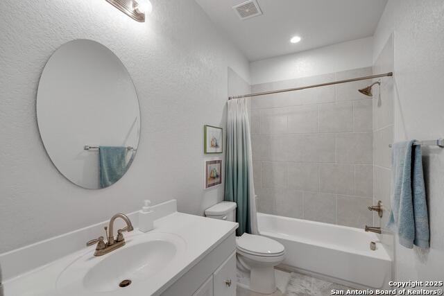 Image 17 of 21 For 25 Oak Plaza