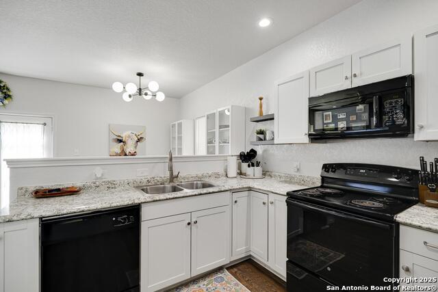 Image 6 of 21 For 25 Oak Plaza