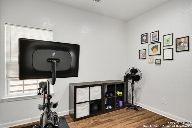 Image 8 of 21 For 25 Oak Plaza