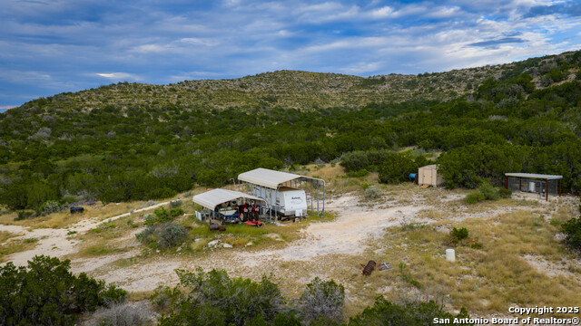 Listing photo id 19 for 123 Sd 65000