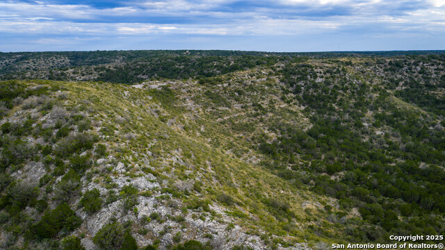 Listing photo id 22 for 123 Sd 65000