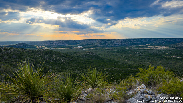 Listing photo id 1 for 123 Sd 65000