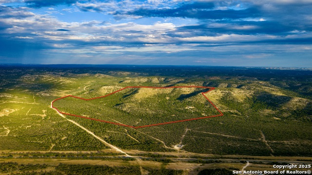 Listing photo id 31 for 123 Sd 65000