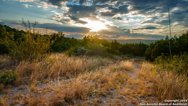 Listing photo id 7 for 123 Sd 65000