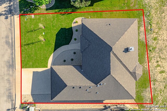 Listing photo id 21 for 2011 Athens Ave. N