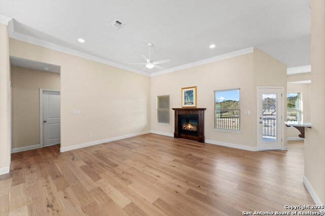 Listing photo id 3 for 2011 Athens Ave. N