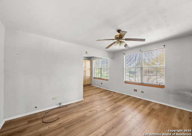 Listing photo id 9 for 134 Cheyenne