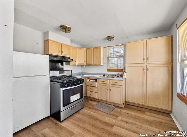 Listing photo id 10 for 134 Cheyenne