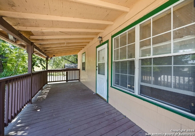 Listing photo id 14 for 134 Cheyenne