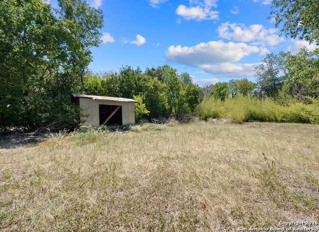 Listing photo id 18 for 134 Cheyenne