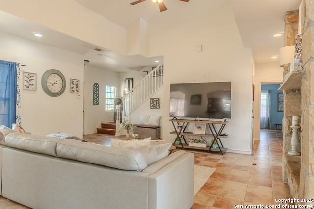 Image 14 of 50 For 102 Road Runner