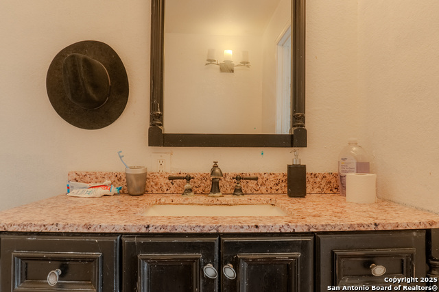 Image 38 of 50 For 102 Road Runner