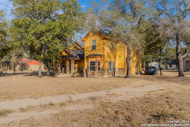 Image 4 of 50 For 102 Road Runner