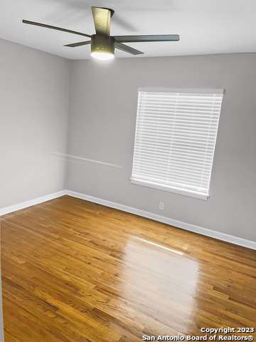 Image 3 of 10 For 343 Langton Dr