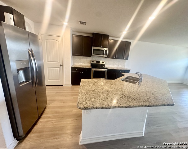 Image 5 of 20 For 2815 Thackery Grv