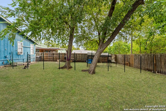 Image 24 of 29 For 1626 Santa Anna