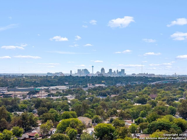 Image 28 of 29 For 1626 Santa Anna