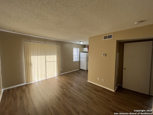 Image 3 of 10 For 300 Moursund Blvd.  9