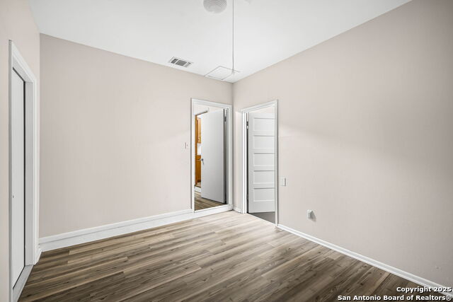 Image 20 of 29 For 11011 Burr Oak