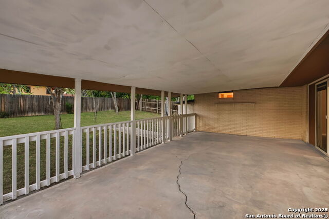 Image 28 of 29 For 11011 Burr Oak