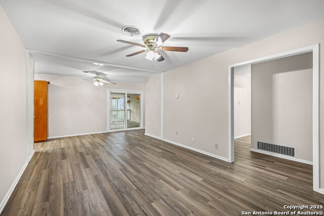 Image 7 of 29 For 11011 Burr Oak