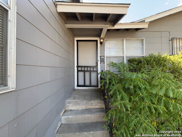 Listing photo id 26 for 2000 Mistletoe Ave W