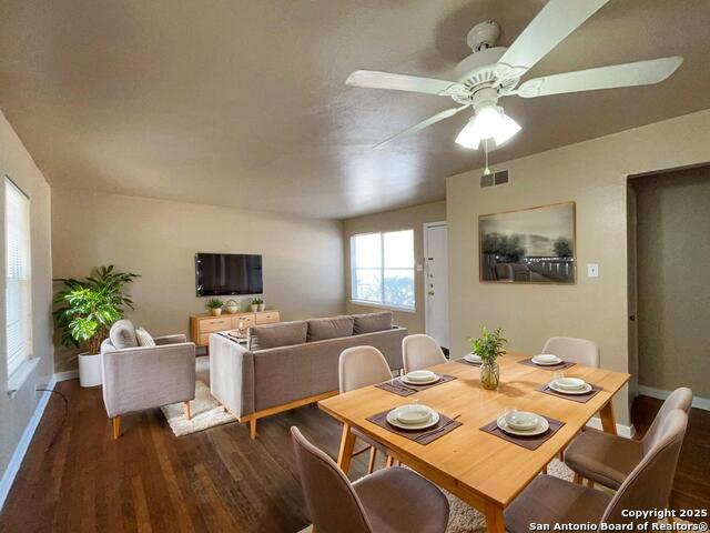 Listing photo id 1 for 2000 Mistletoe Ave W