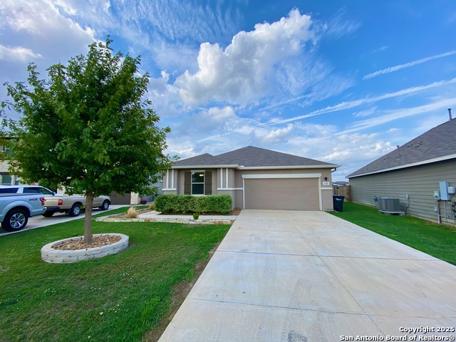 Details for 142 Landing Lane, New Braunfels, TX 78130