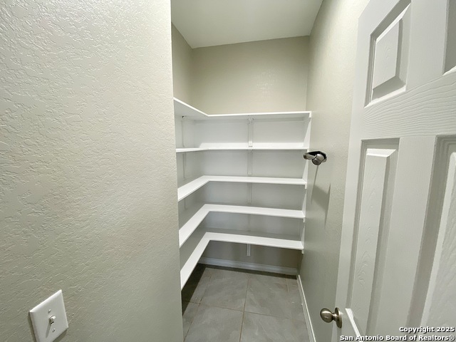 Image 10 of 31 For 142 Landing Lane