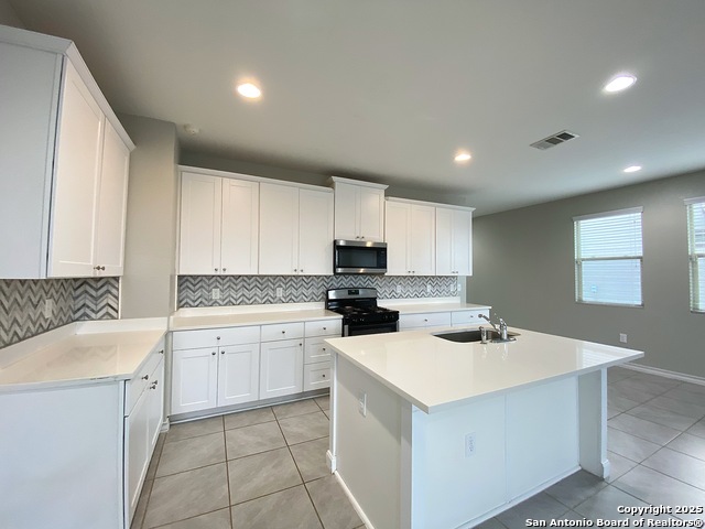 Image 9 of 31 For 142 Landing Lane