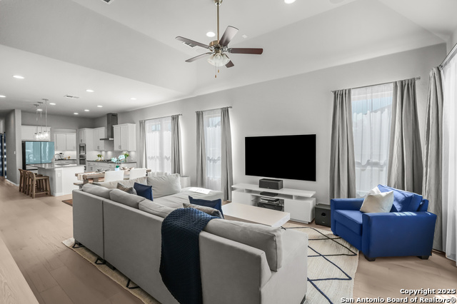 Image 18 of 37 For 3903 Gervasi