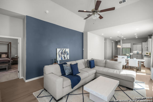 Image 19 of 37 For 3903 Gervasi