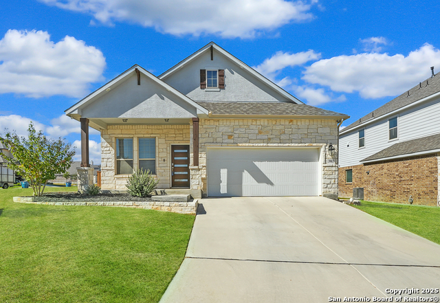 Image 2 of 37 For 3903 Gervasi