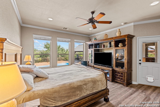 Image 15 of 48 For 276 Oak Vista