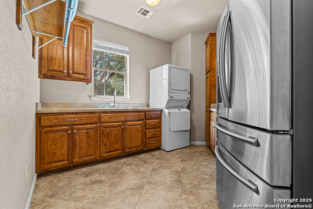 Image 19 of 48 For 276 Oak Vista