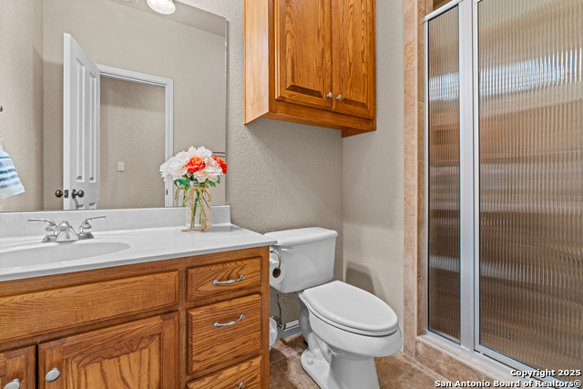 Image 20 of 48 For 276 Oak Vista