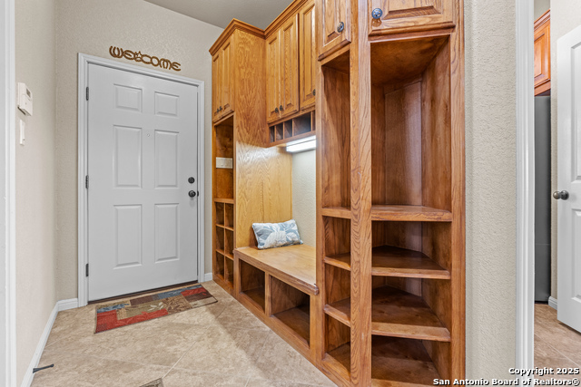 Image 24 of 48 For 276 Oak Vista